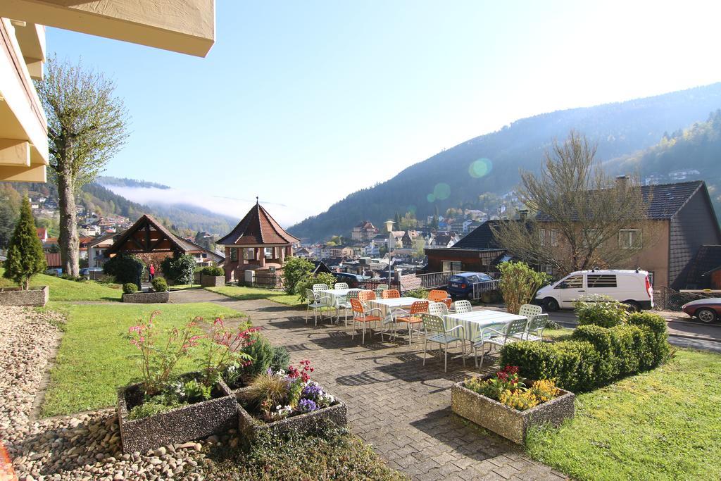 Hotel Bergfrieden Bad Wildbad Zewnętrze zdjęcie