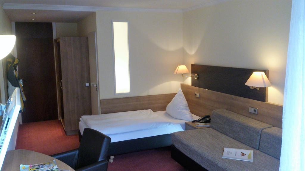Hotel Bergfrieden Bad Wildbad Zewnętrze zdjęcie