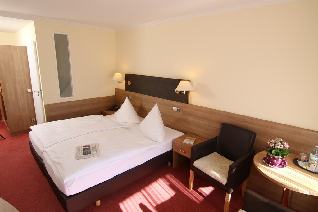 Hotel Bergfrieden Bad Wildbad Zewnętrze zdjęcie