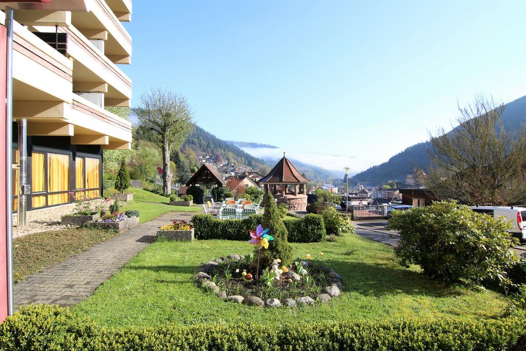 Hotel Bergfrieden Bad Wildbad Zewnętrze zdjęcie